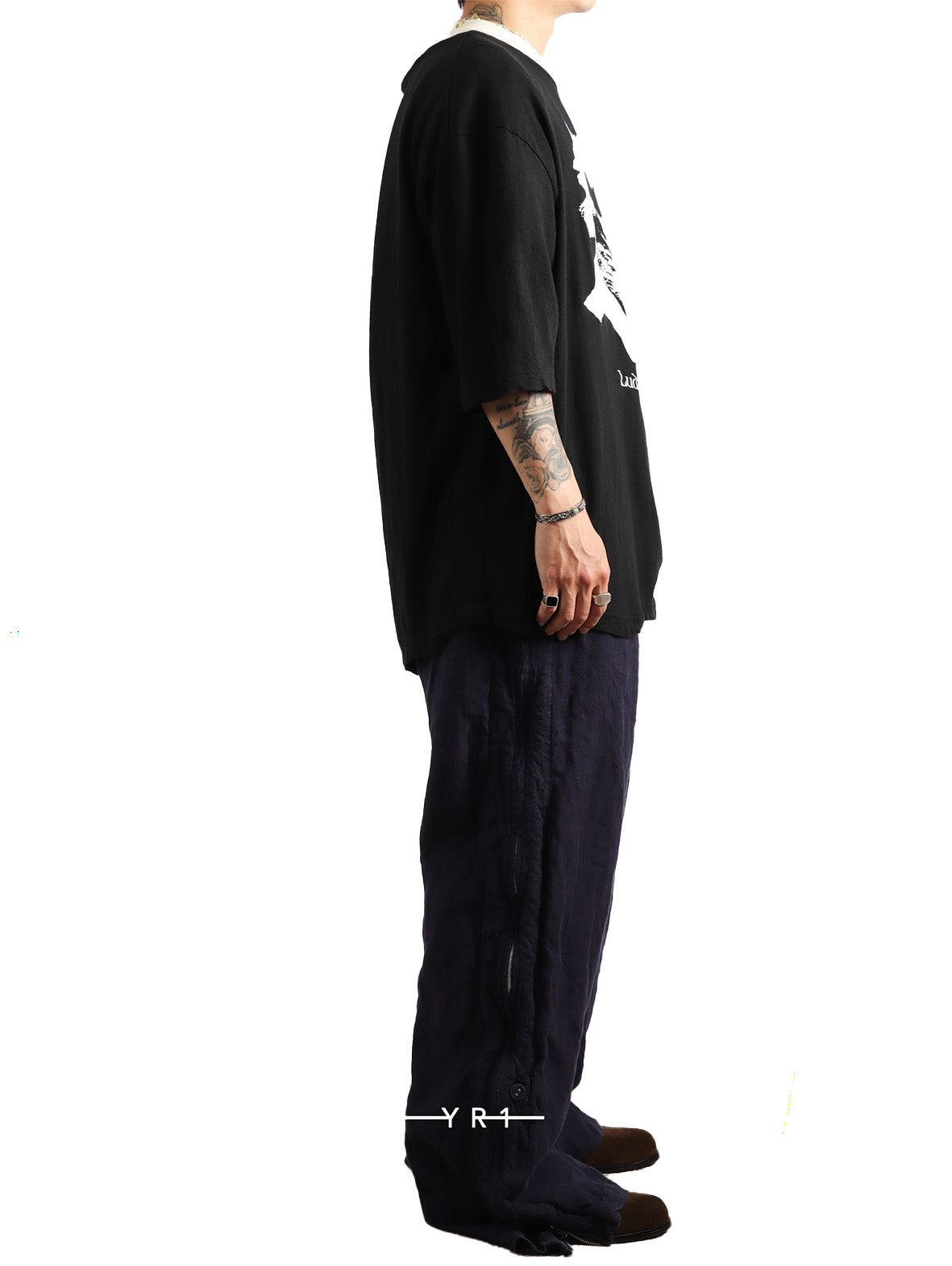 4820-2-Black UNDERCOVER