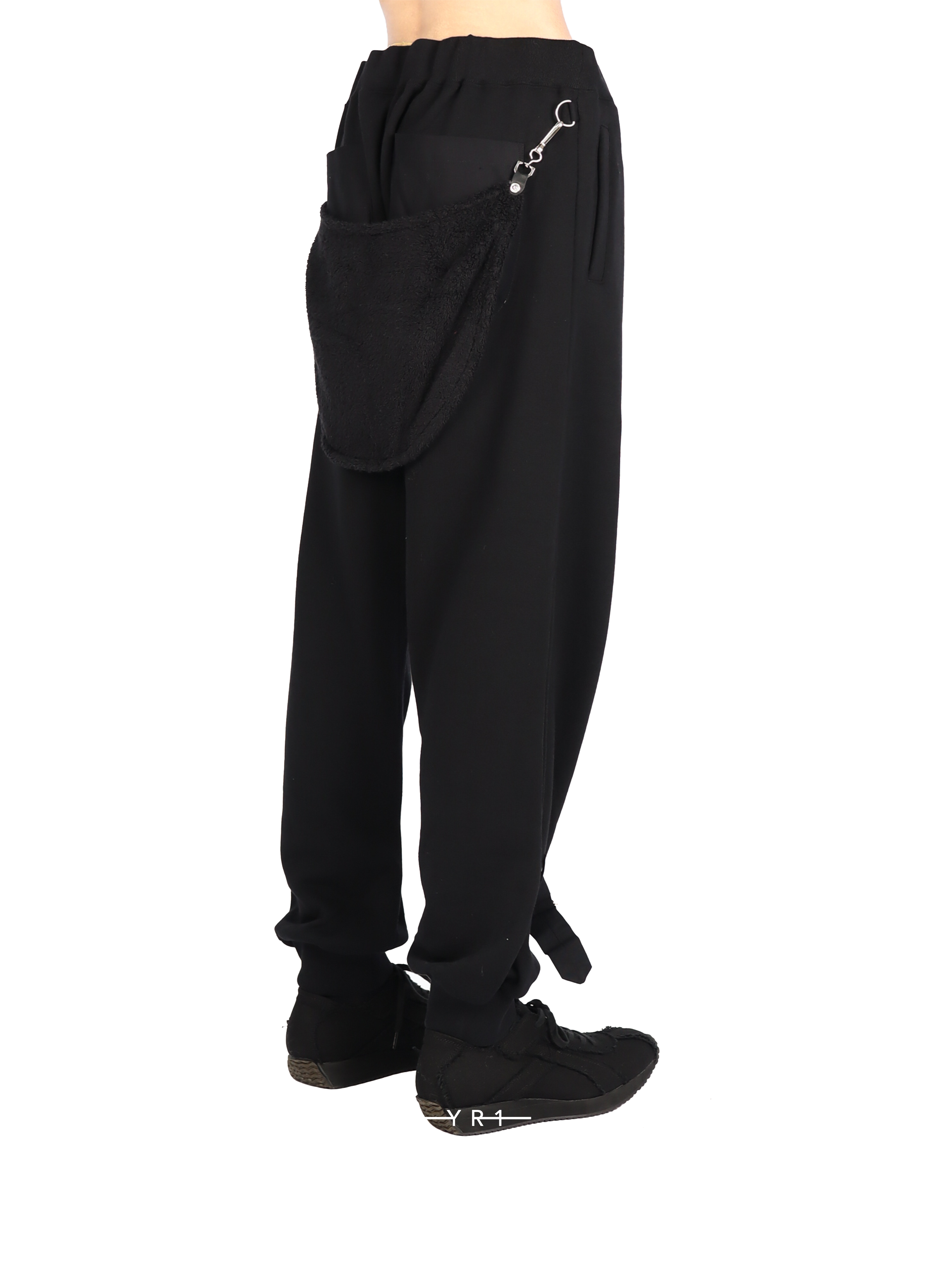 4510-Black UNDERCOVER