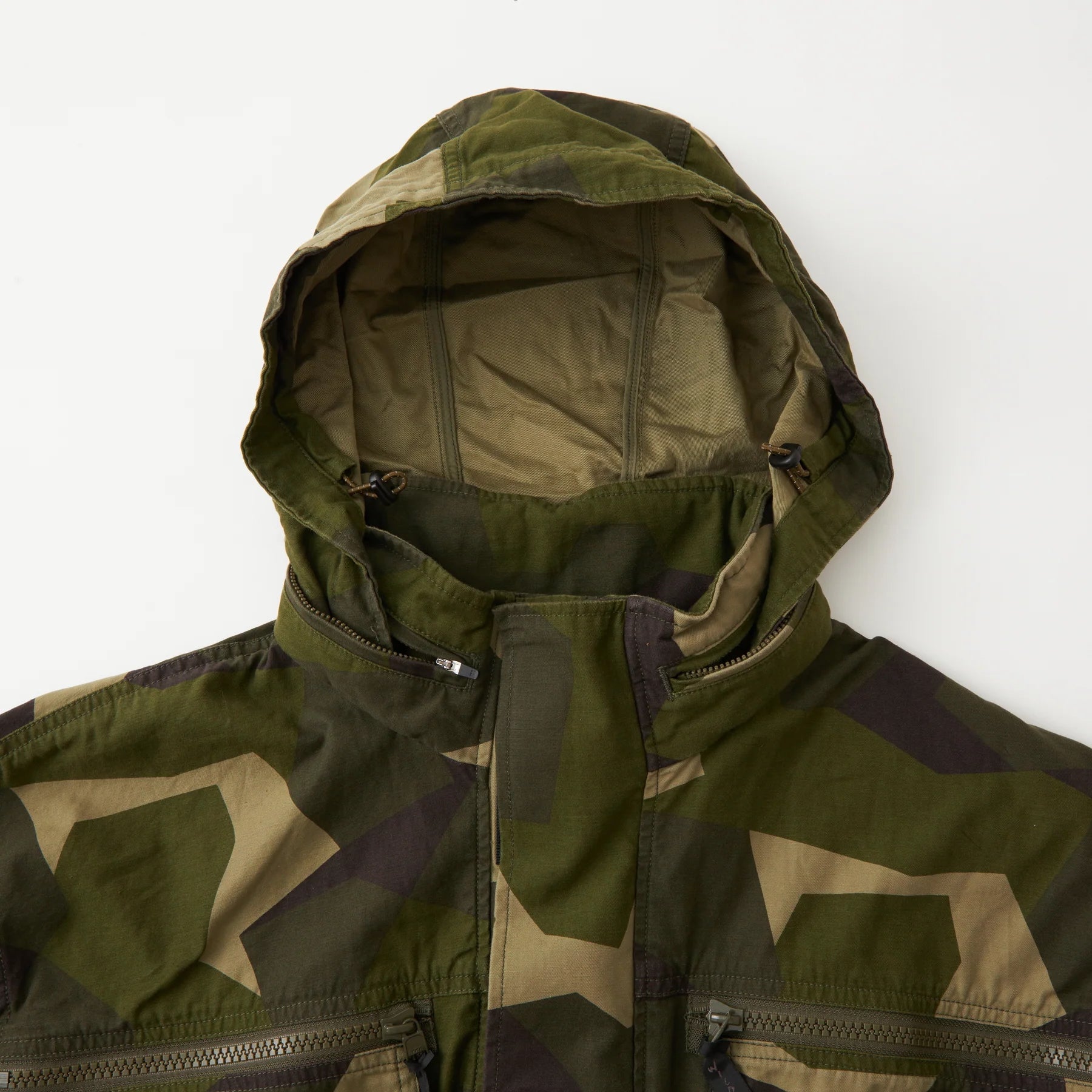 Wm×Wild Things SCC Short Jacket WHITE MOUNTAINEERING