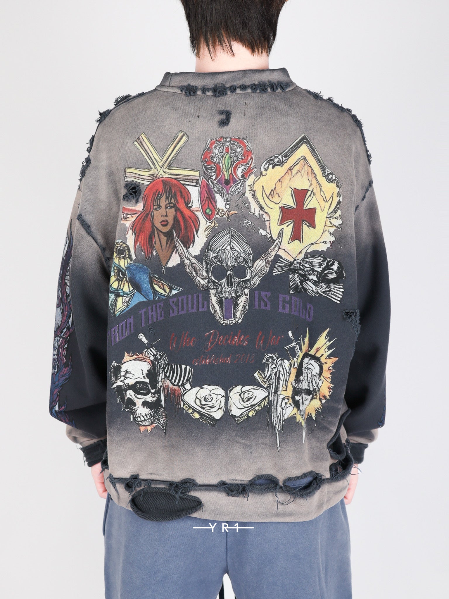 Skull Pullover WHO DECIDES WAR