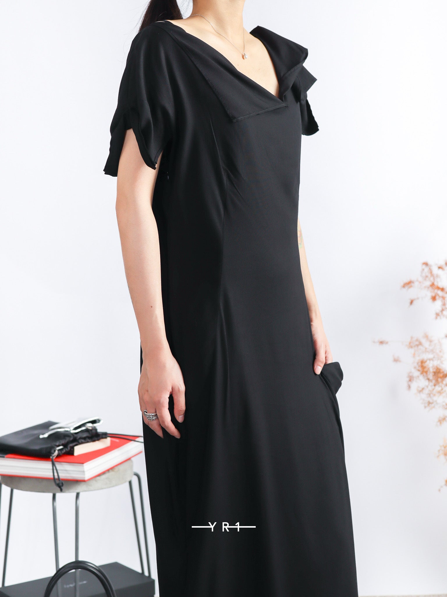 ys-U-Square Neck D Y'S