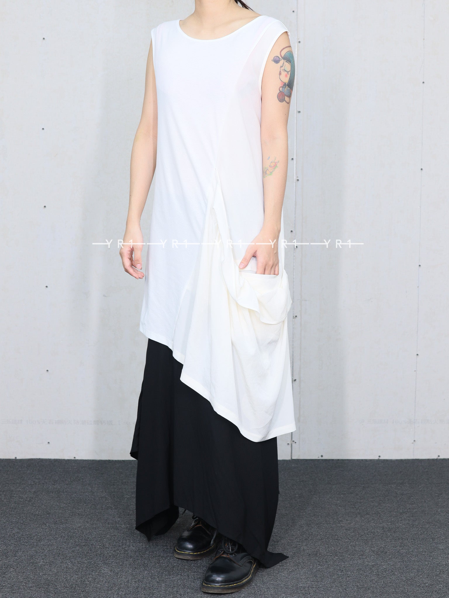 ys-H-Left Front B-Off White Y'S