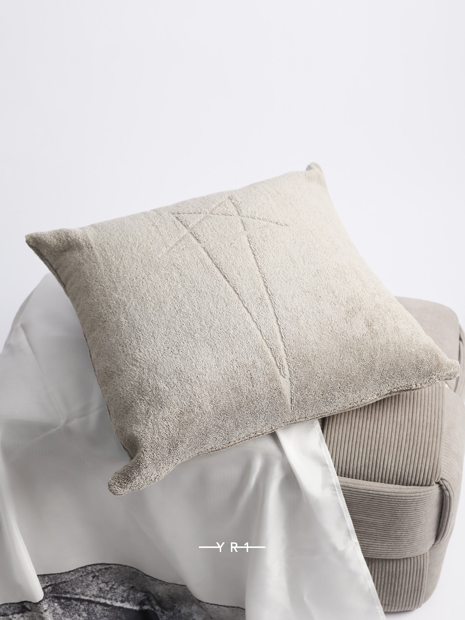 RH Beach Pillow-Prl RICK OWENS