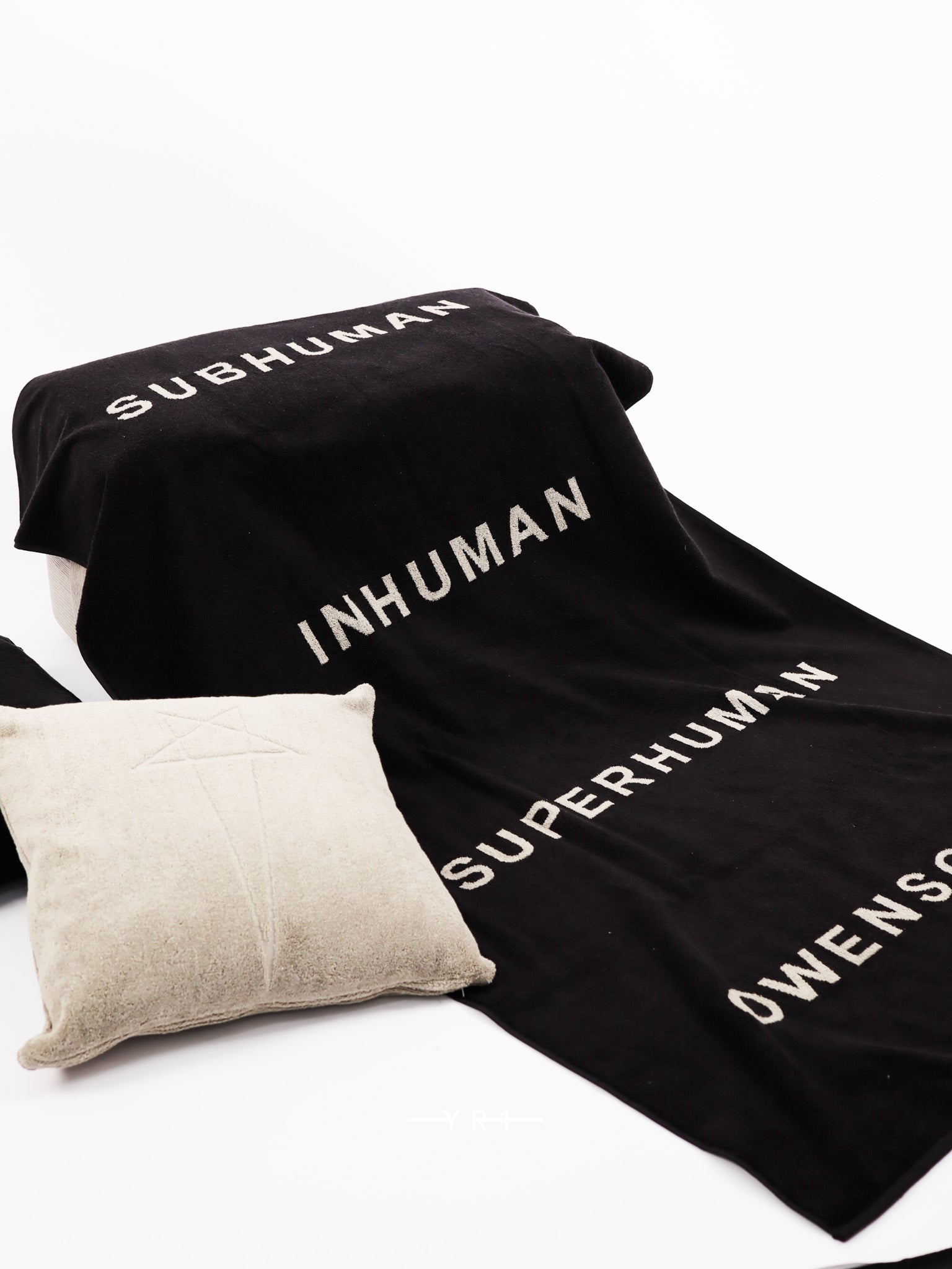 RH Beach Towel-B：L/Prl RICK OWENS