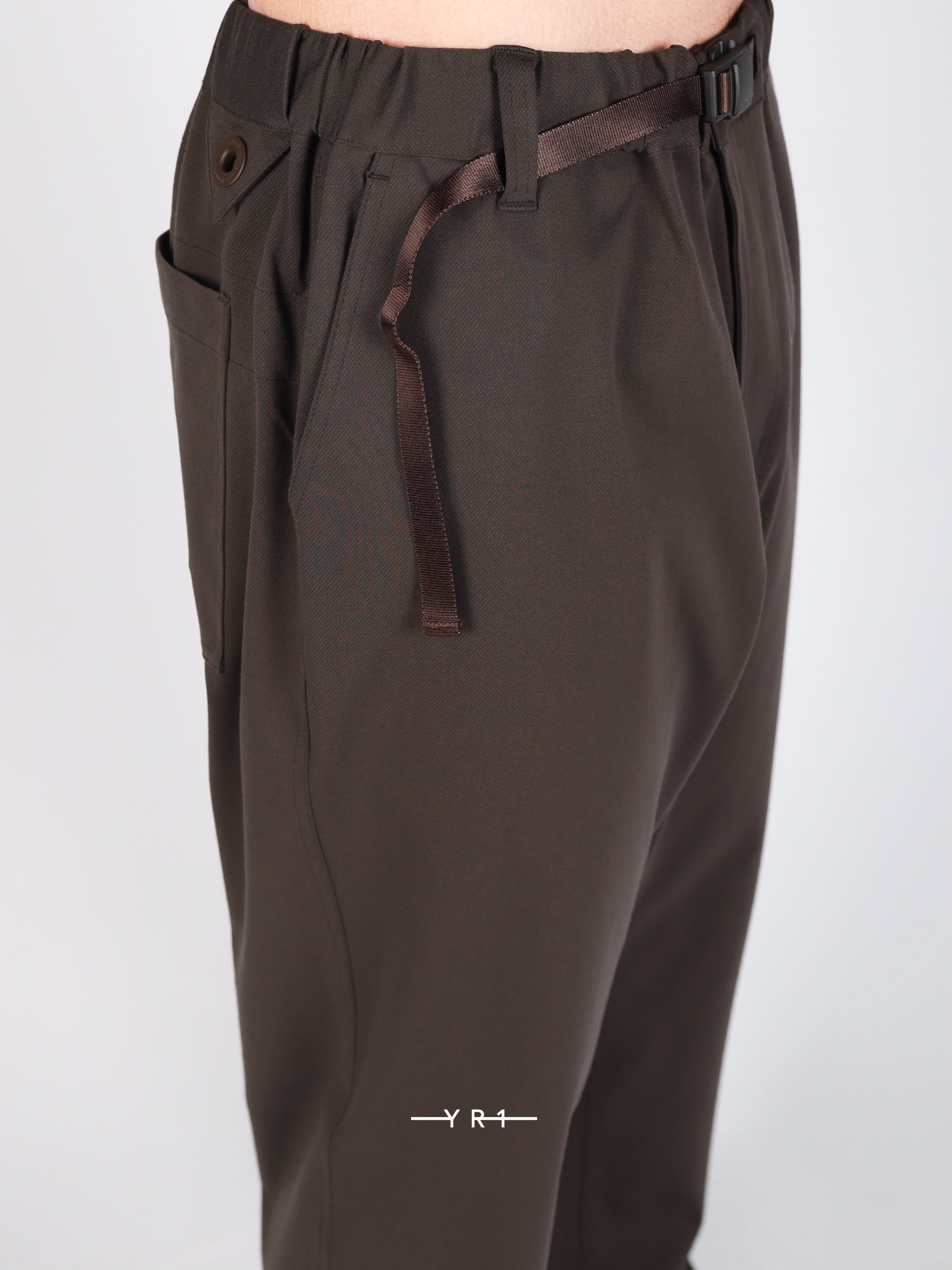 WHITE MOUNTAINEERING 2 Way Stretch Tapered Pants 5