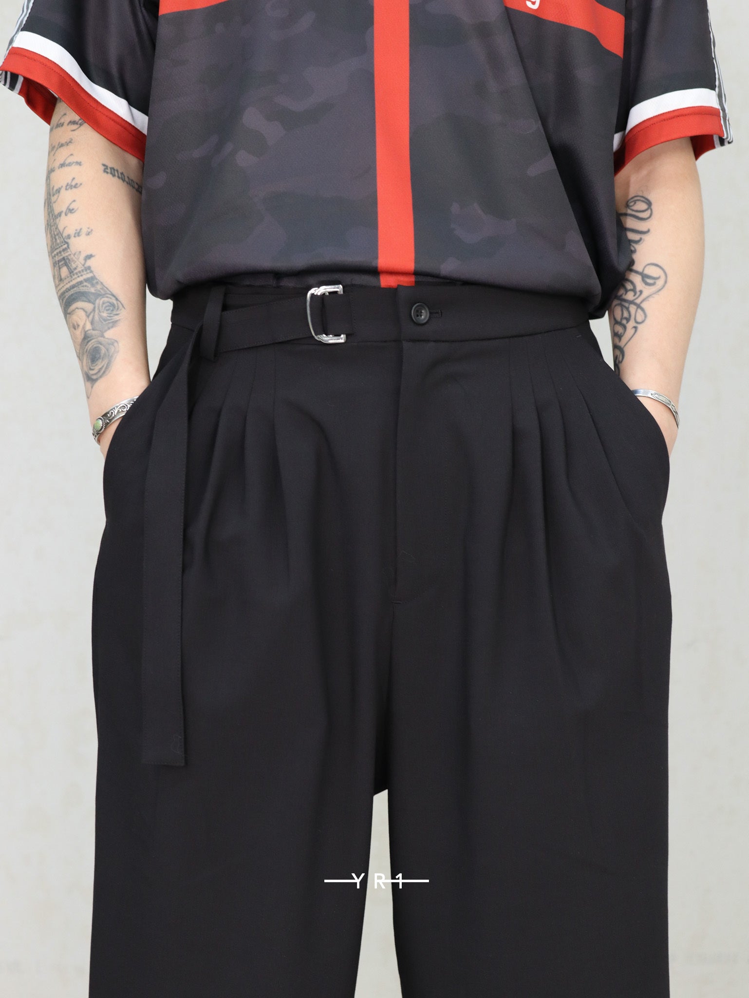 4 Tuck Wide Pants WHITE MOUNTAINEERING