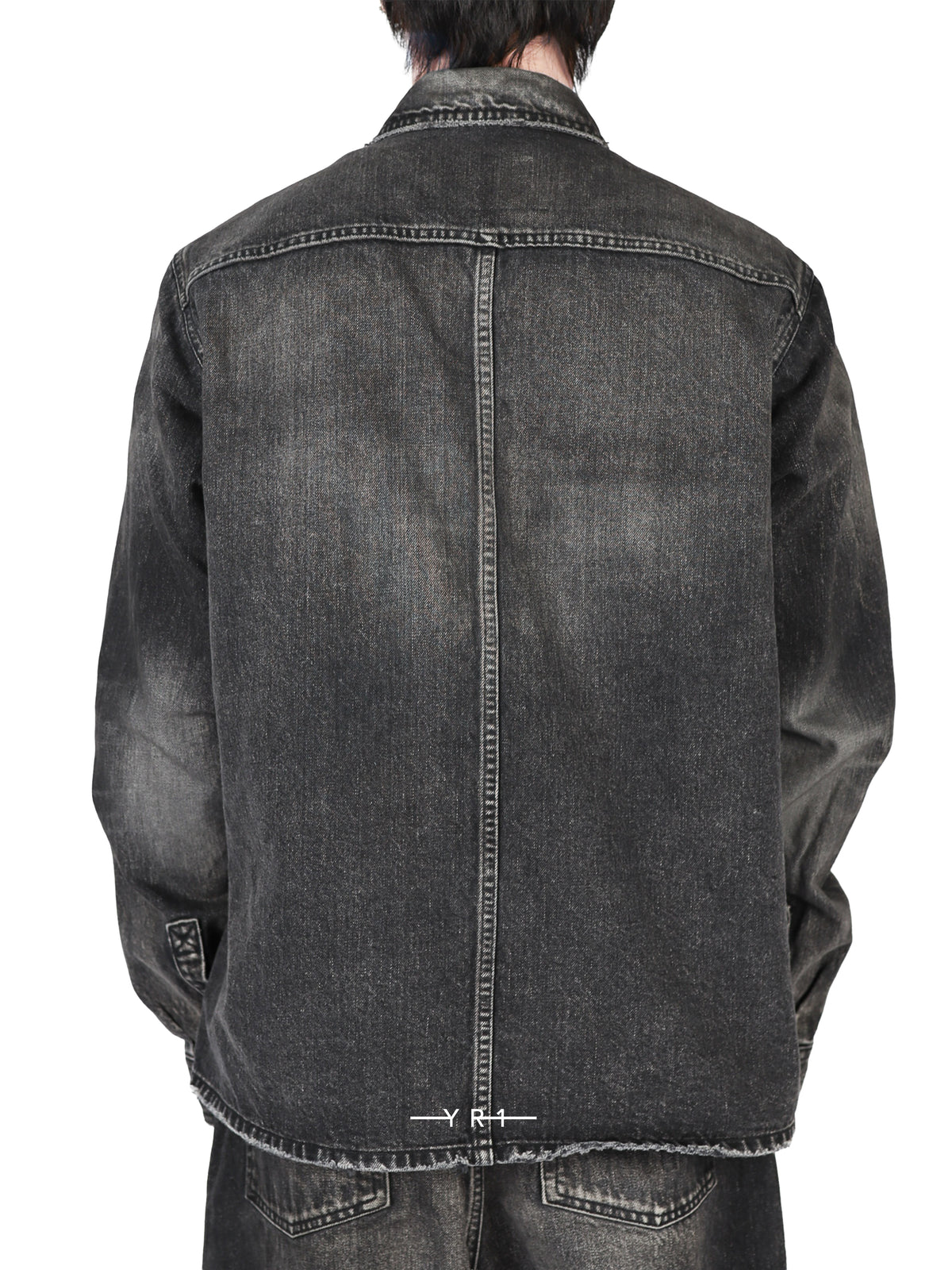 DL Cropped Outershirt
