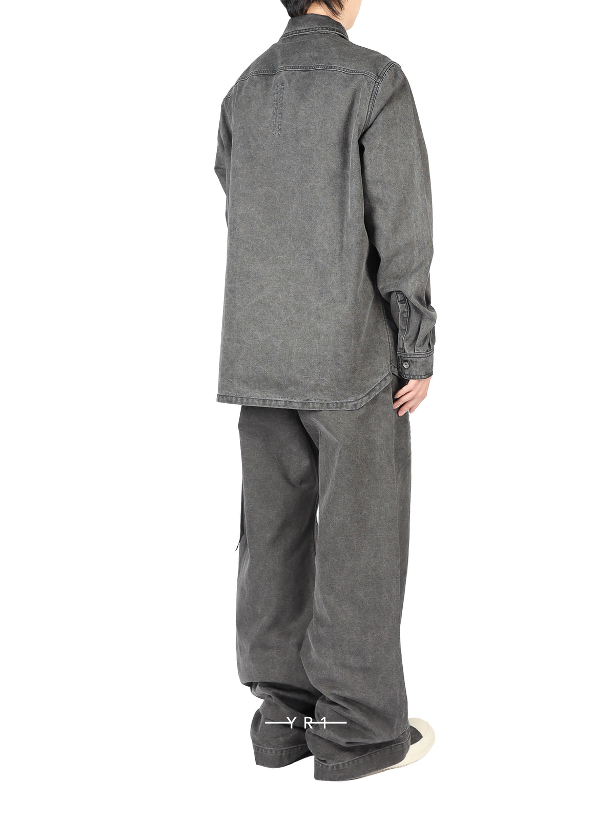 DU Outershirt