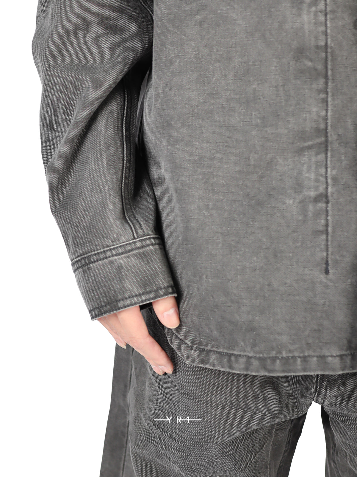 DU Outershirt