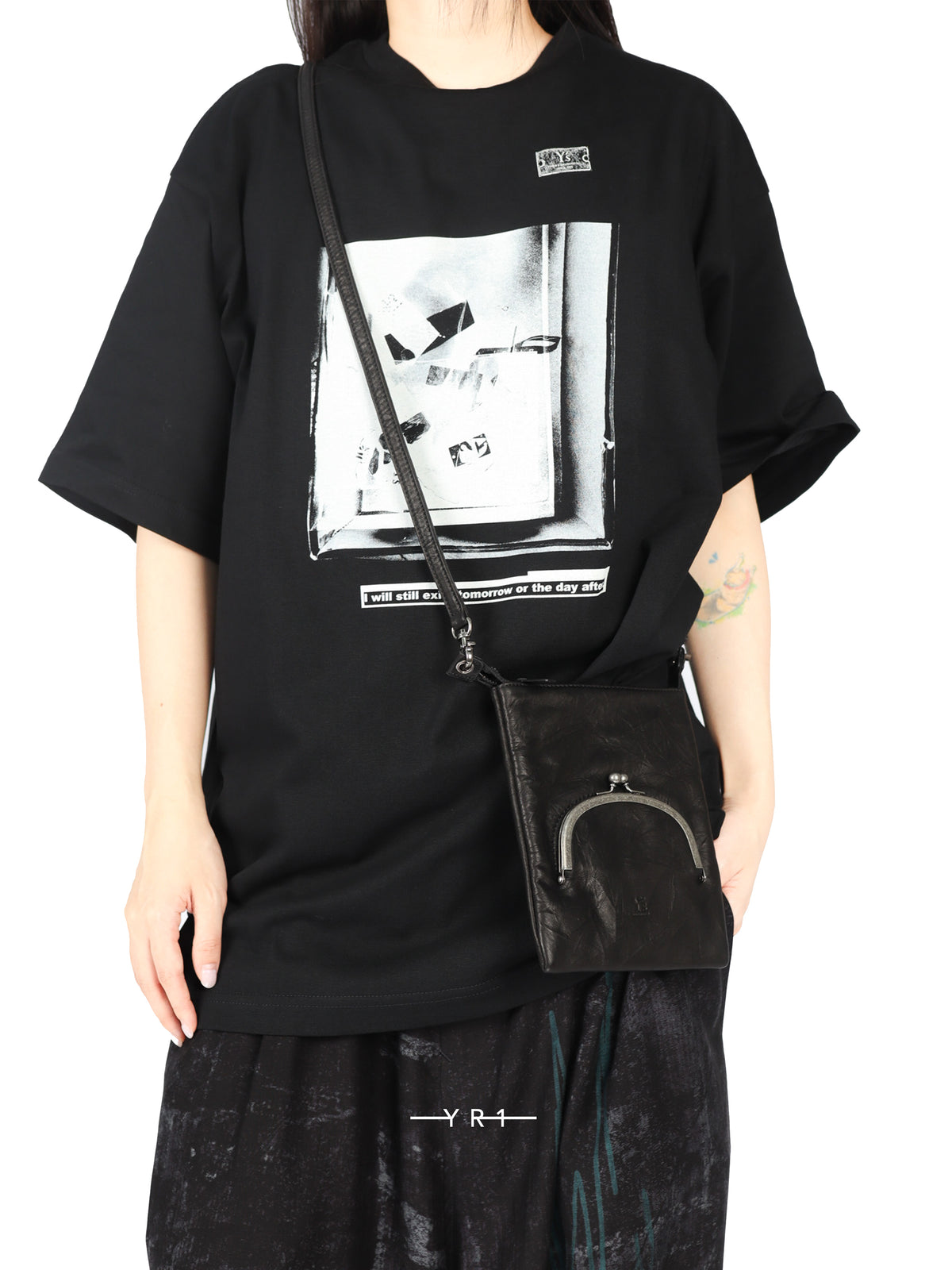 Metal Clasp Pocket Shoulder