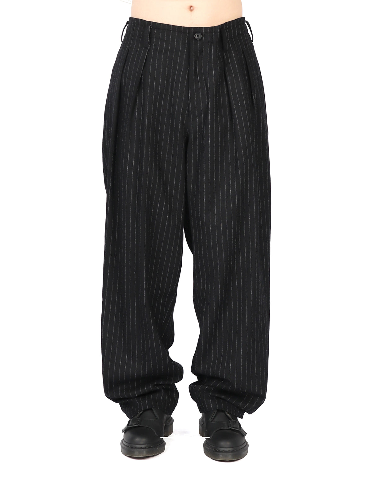 2 Tuck Slim Pants