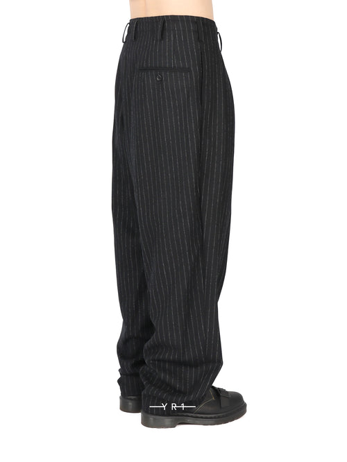 2 Tuck Slim Pants