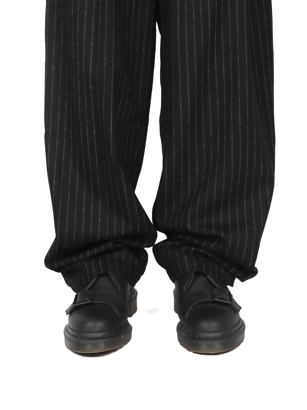 2 Tuck Slim Pants